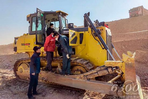 山推服务 · 快准稳狠！力保客户开工季